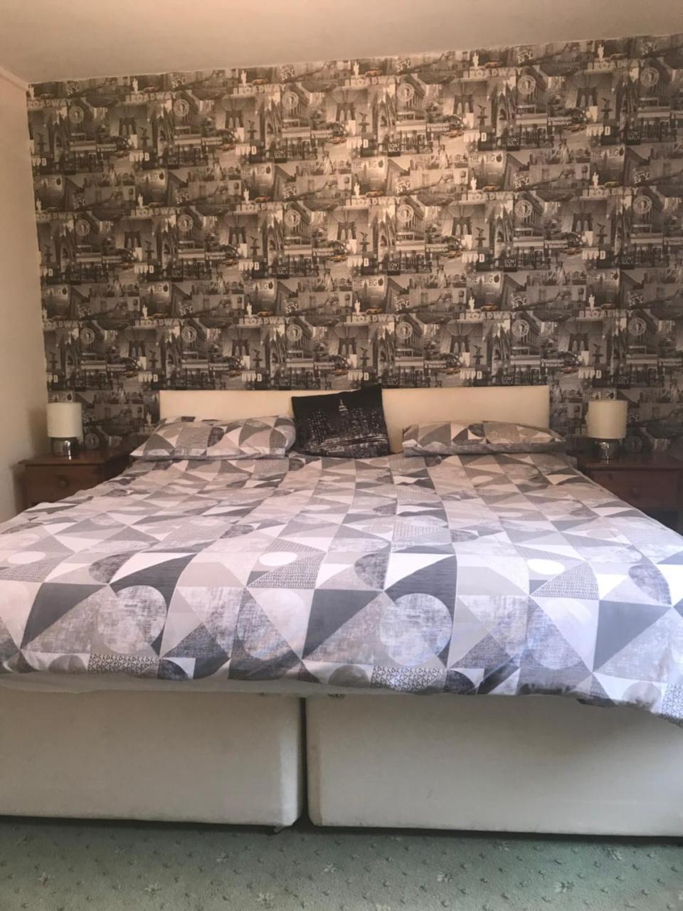 The Penruddocke Arms Bed & Breakfast Dinton  Luaran gambar